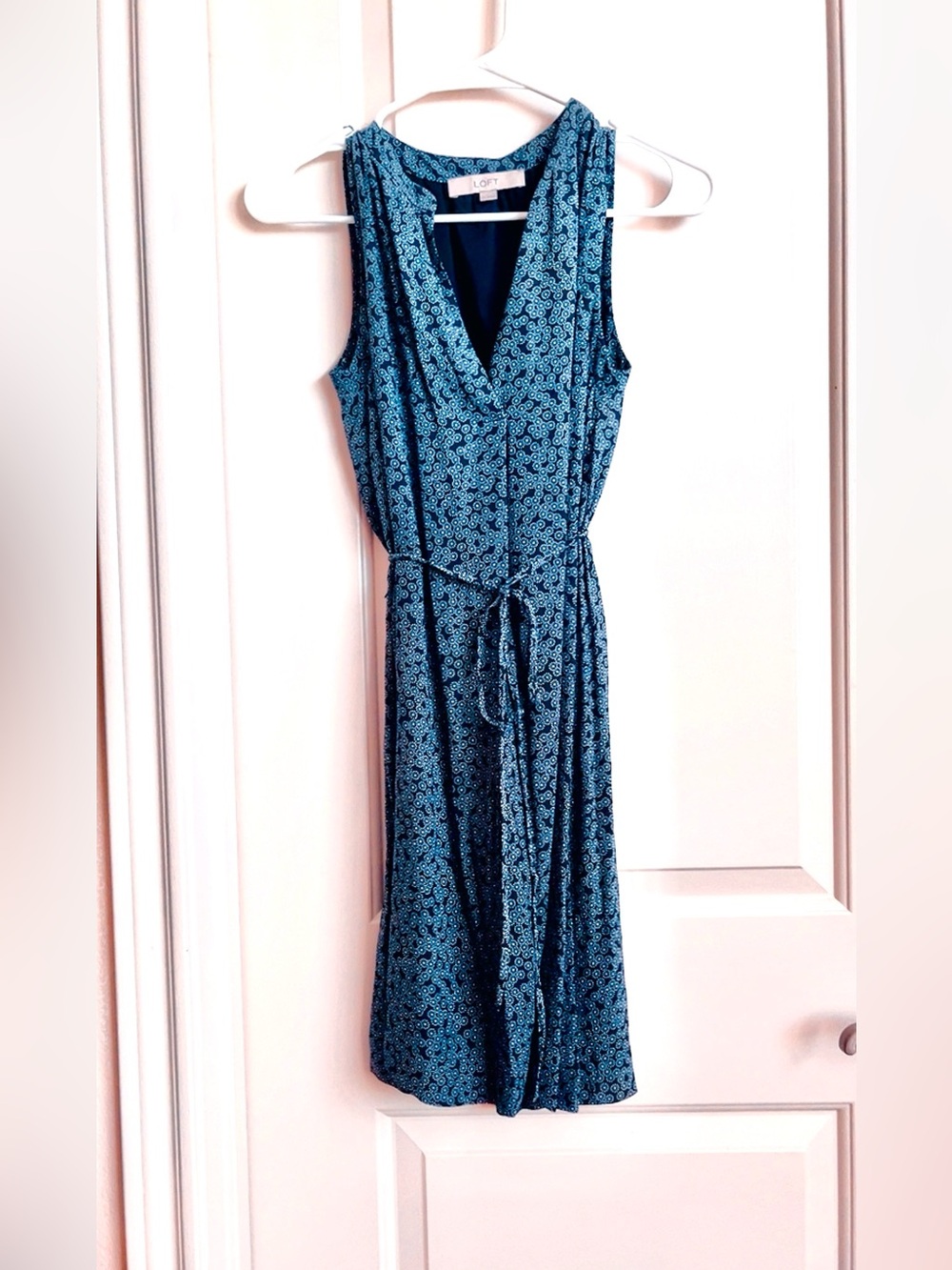 LOFT Blue Patterned Sleeveless Wrap Midi Dress
